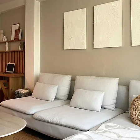 Appartement T2 With Balcony - Near Cannes